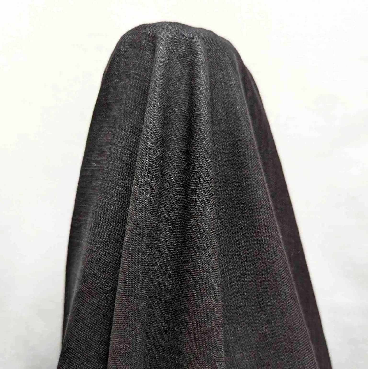 Arcadia Linen Viscose Blend, Black - 1.35m piece