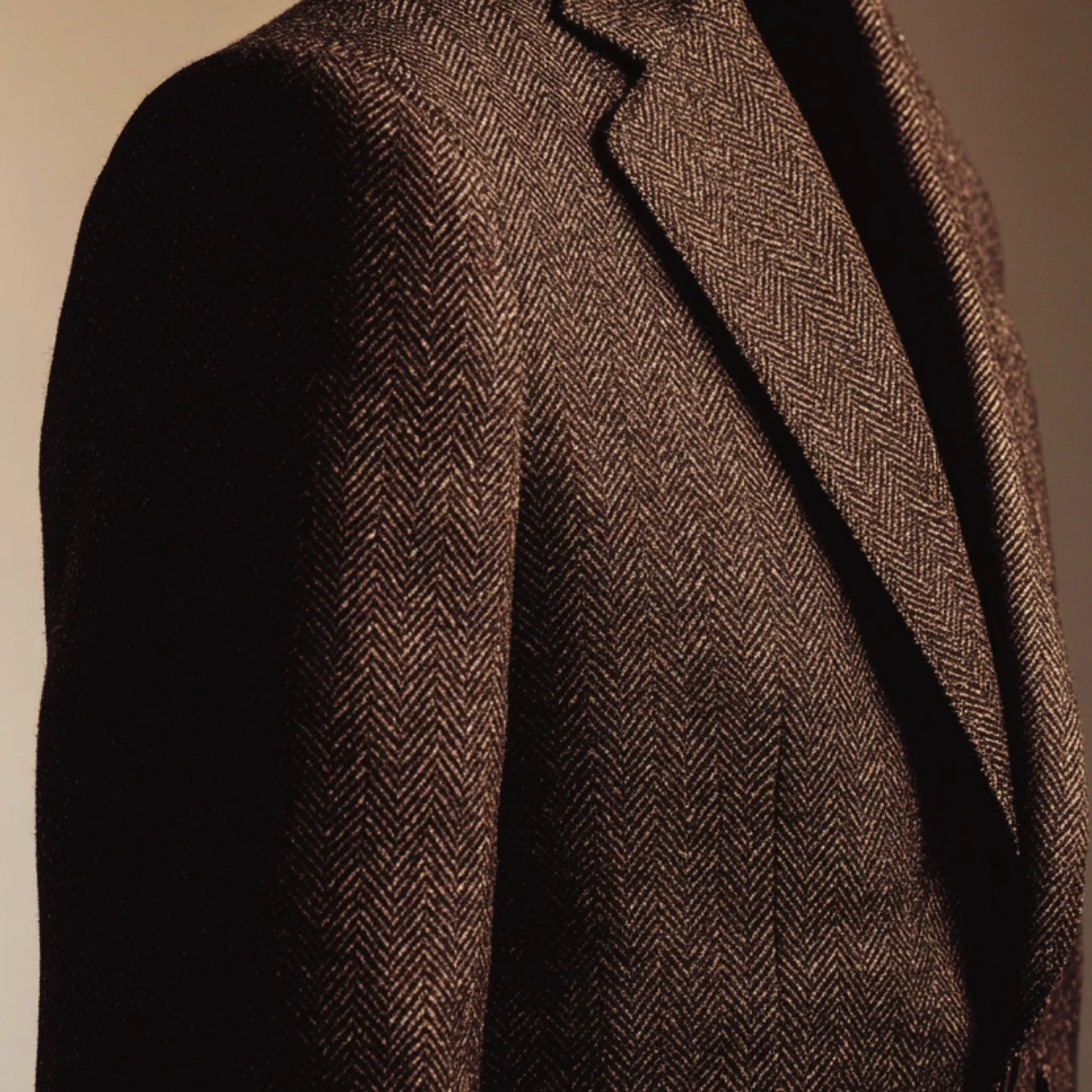 ESPRESSO MAGNATE HERRINGBONE WOOL TWEED BLAZER