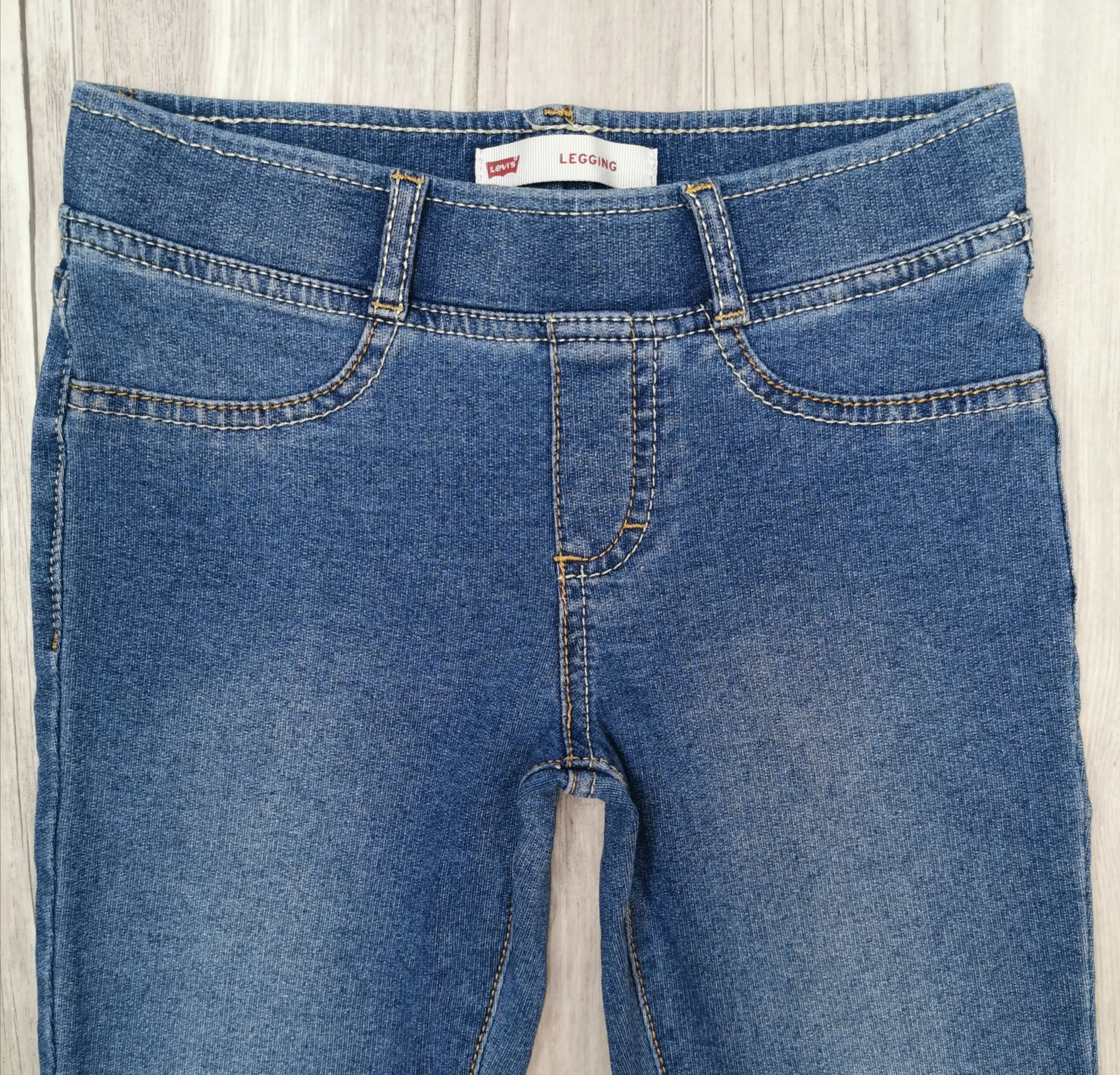 GIRL SIZE 10 YEARS - LEVI'S, Soft & Stretchy Jeggings EUC B35