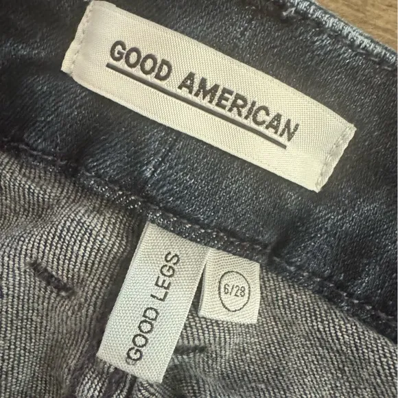 Good American Women's Good Legs Jeans size 28 / 6 dark blue no flaws