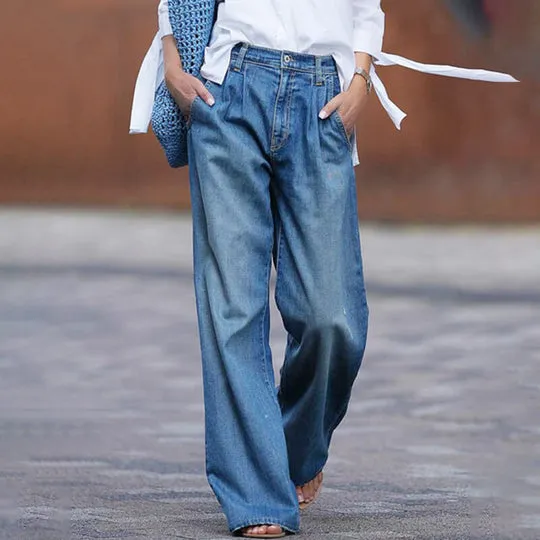 Julissa-fashionable-and-comfortable-jeans