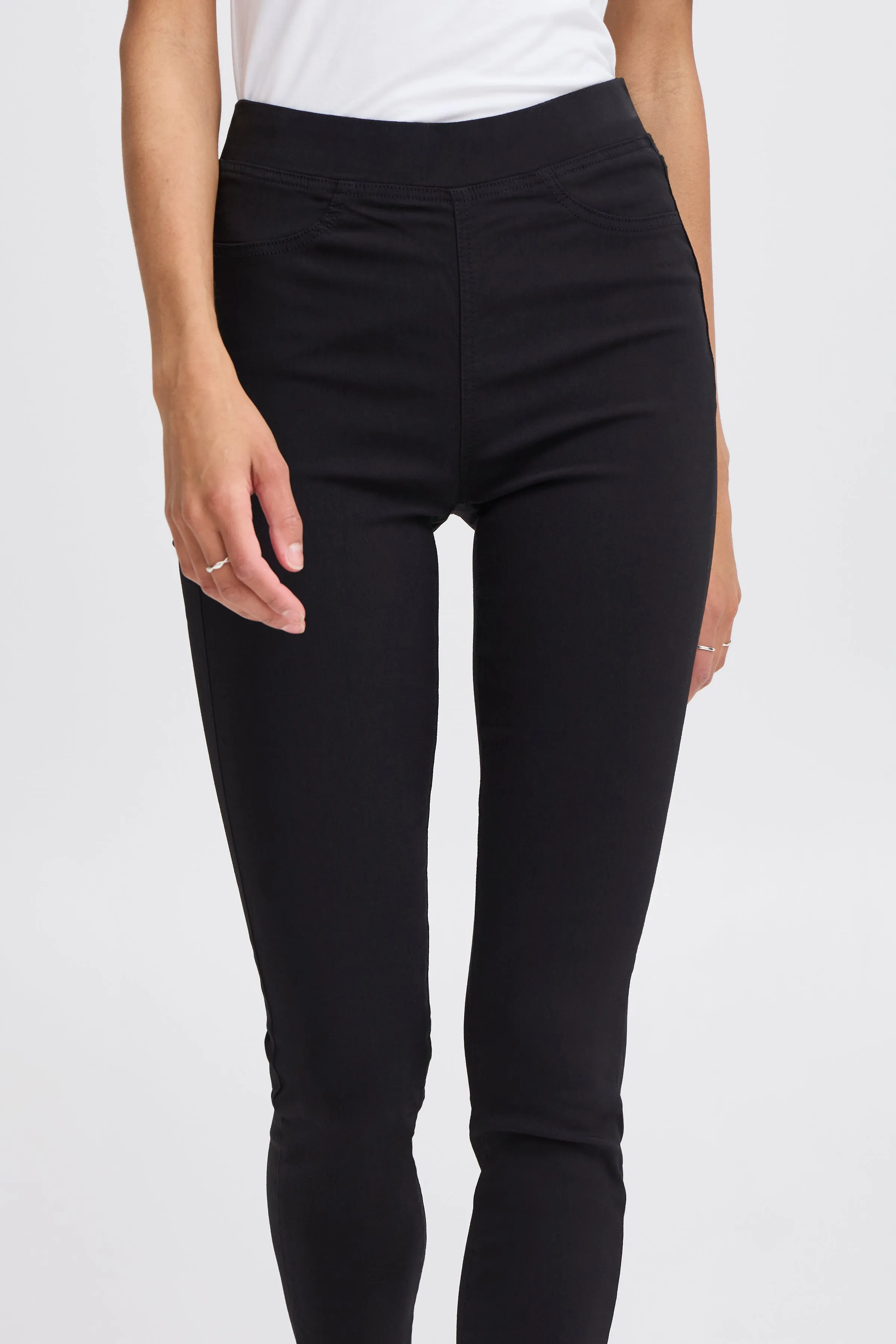 Keira Jegging | Black