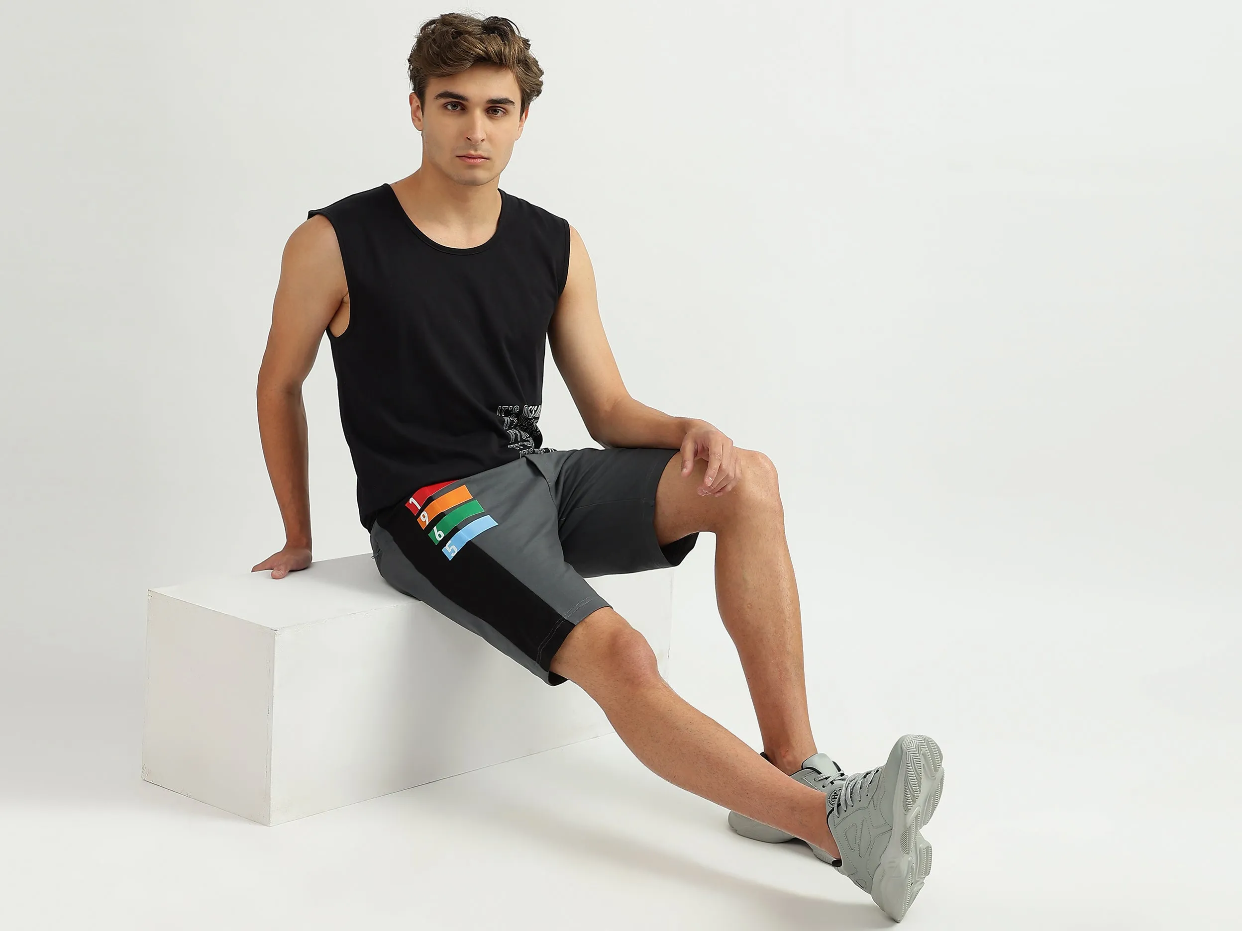 Men Printed Regular Fit Shorts