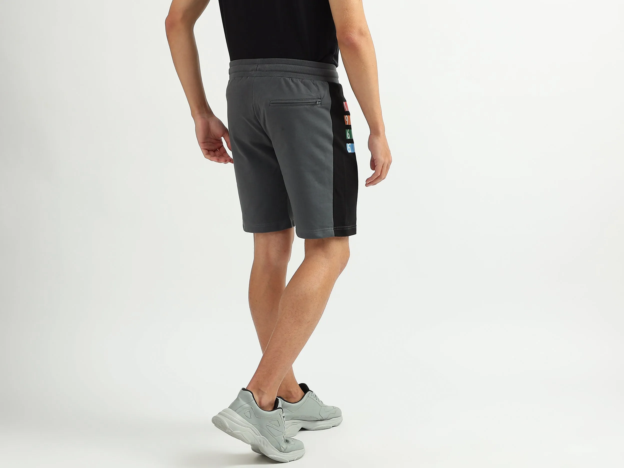 Men Printed Regular Fit Shorts