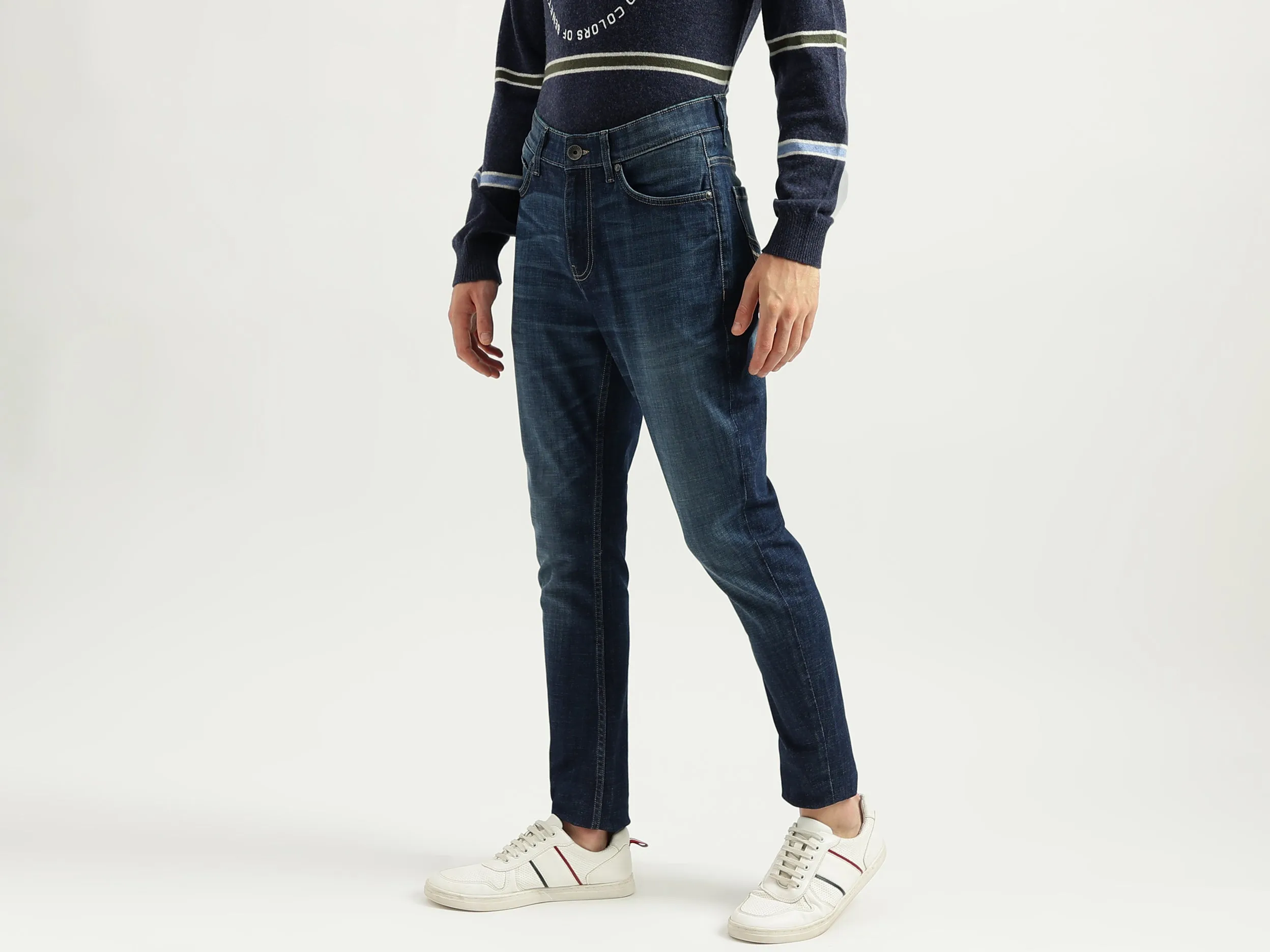 Men's Solid Carrot Fit Jeans