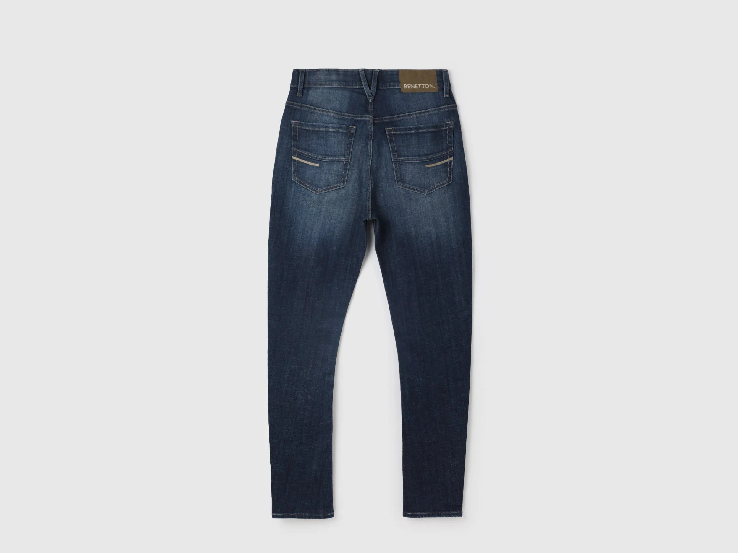 Men's Solid Carrot Fit Jeans
