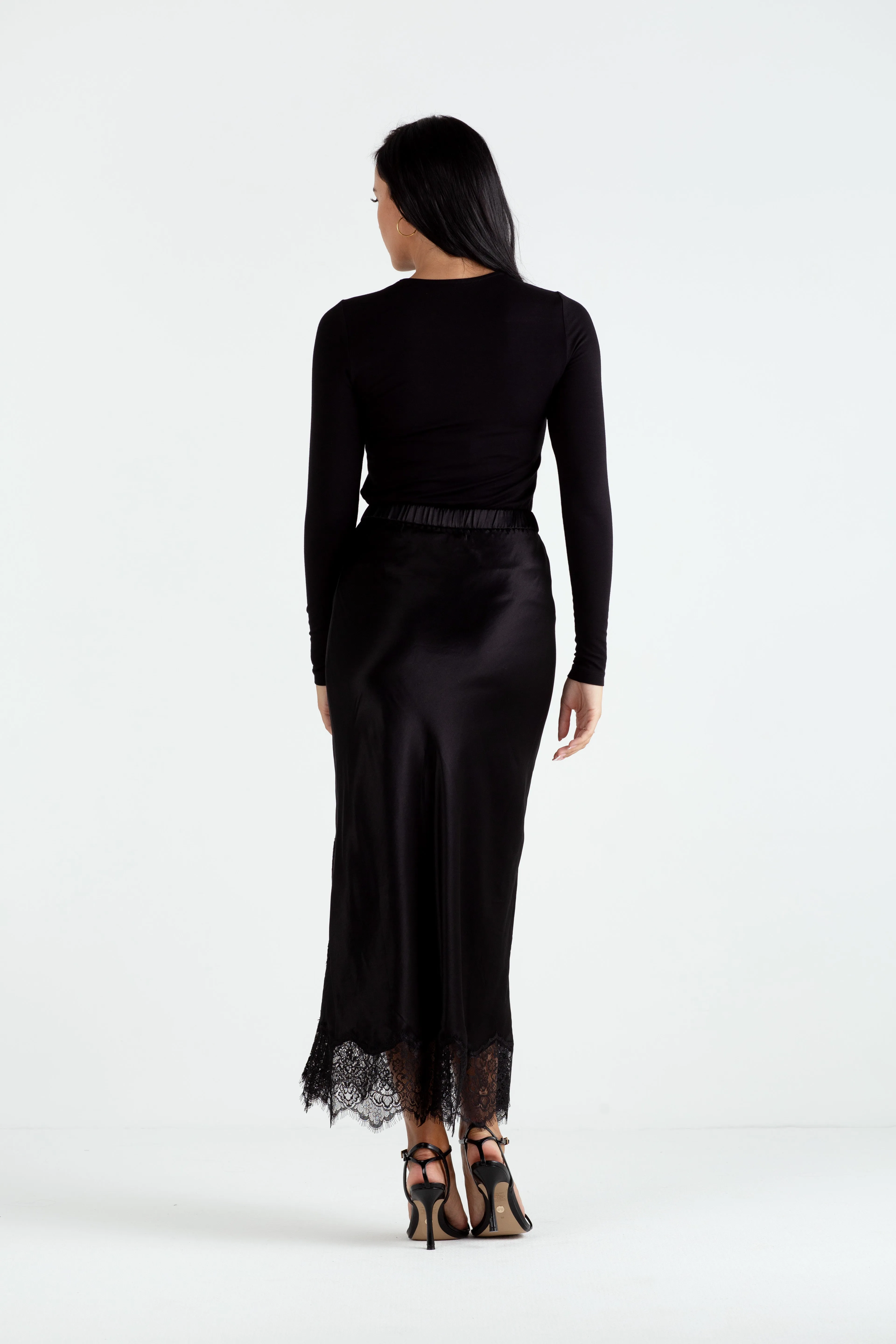 "The Ashley" - Twist Neck Top (Black)