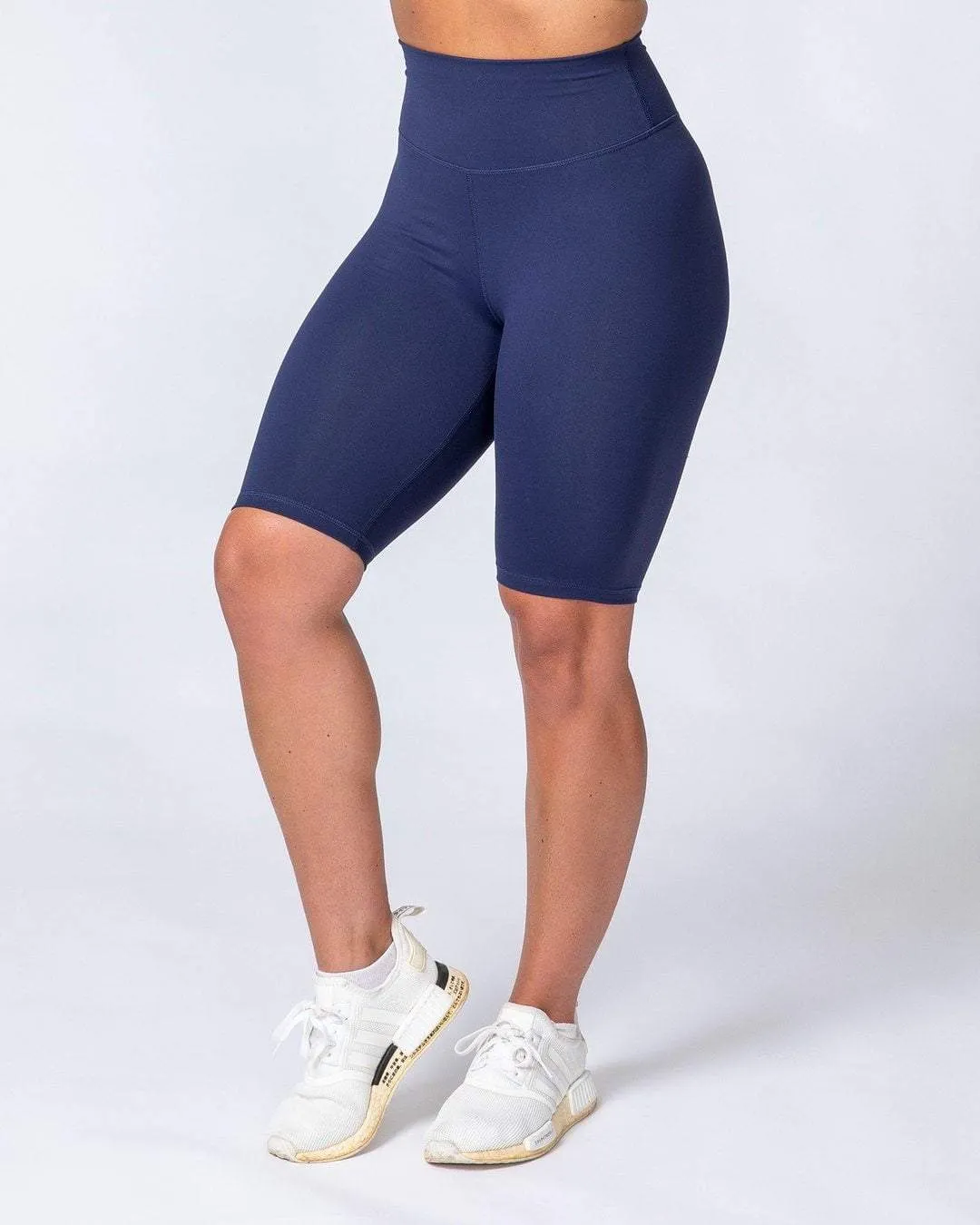 Signature Referee Length High Waist Scrunch - Midnight