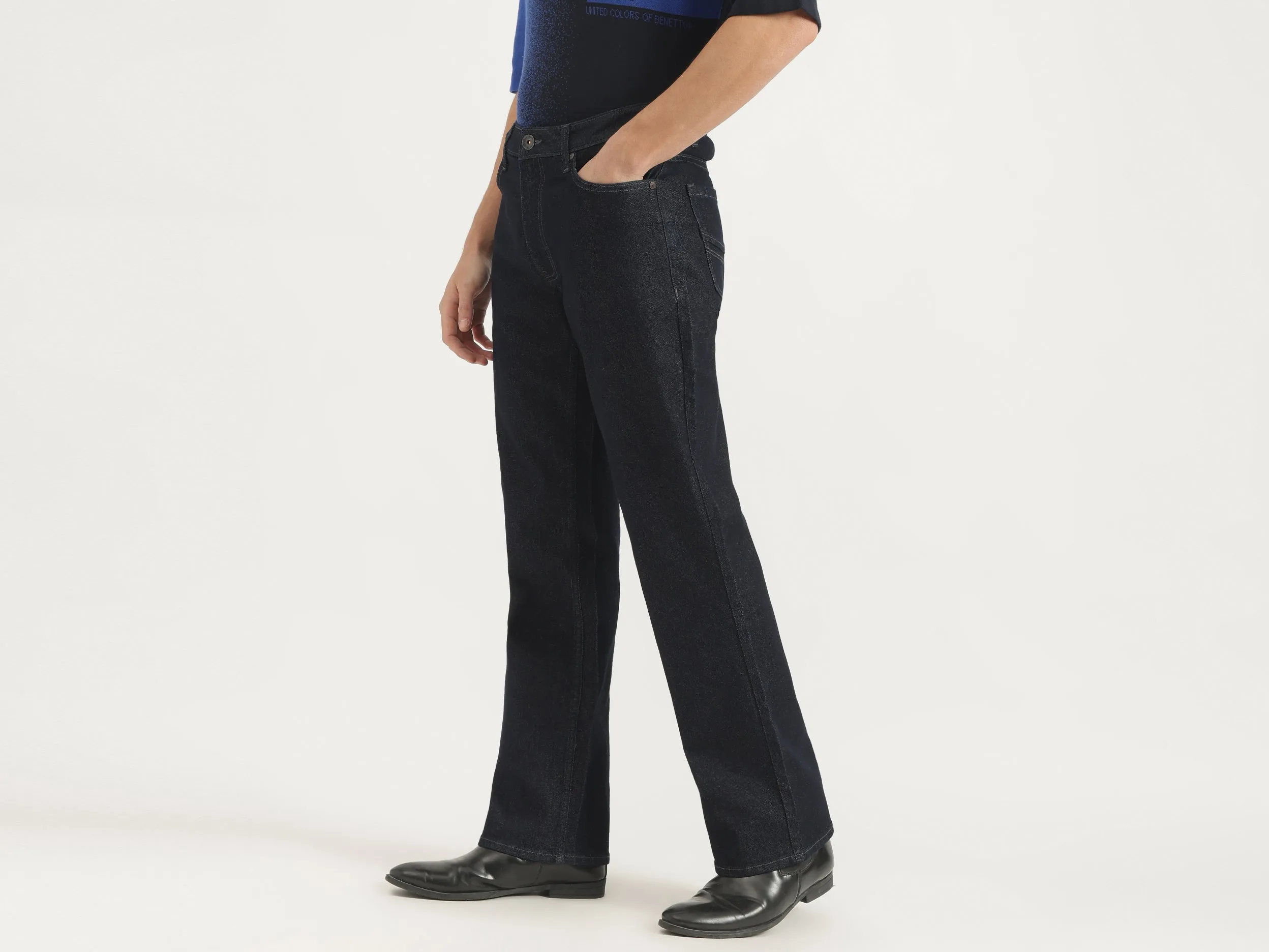 Solid Bootcut Fit Jeans