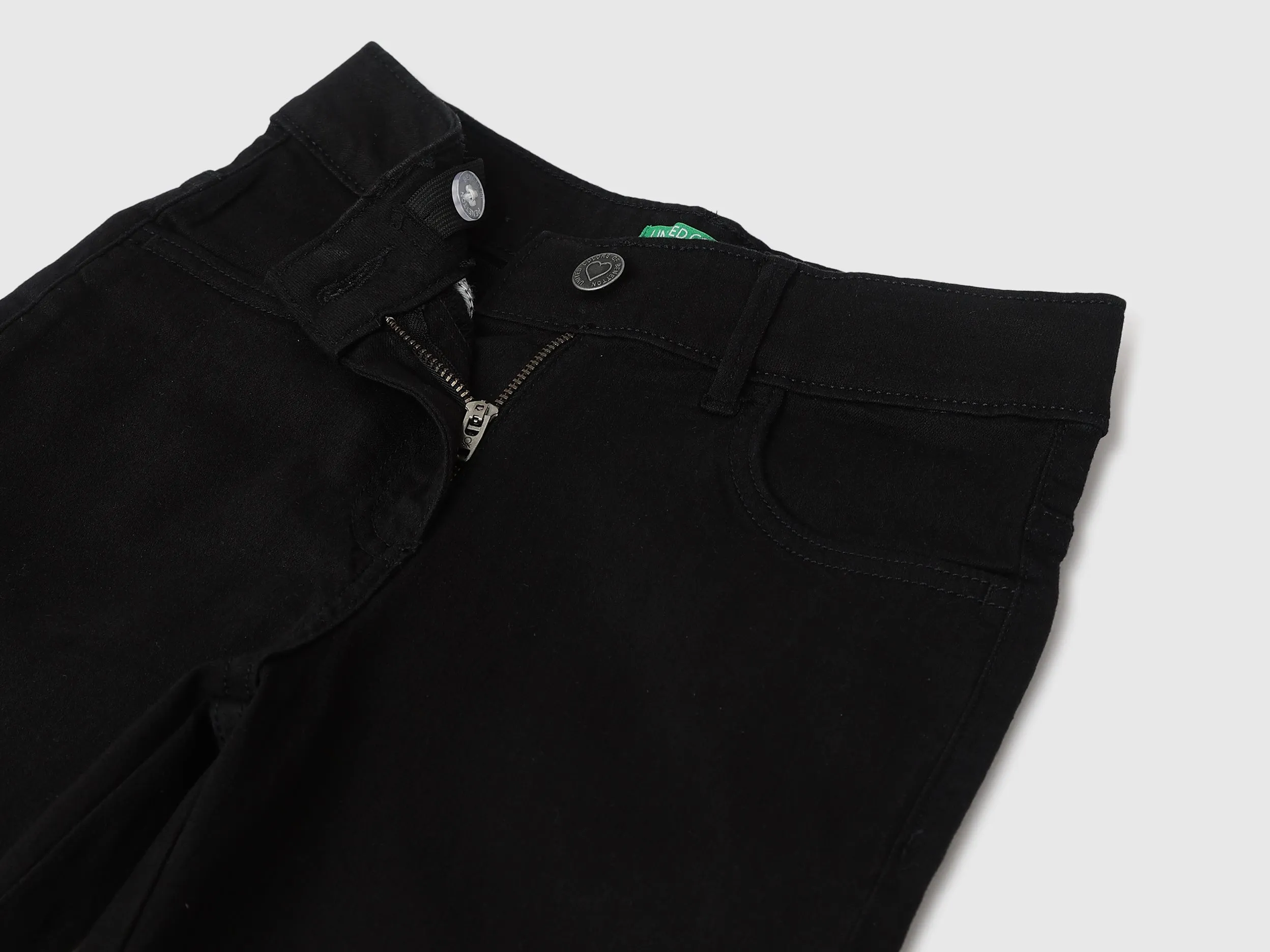 Solid Straight Fit Jeans
