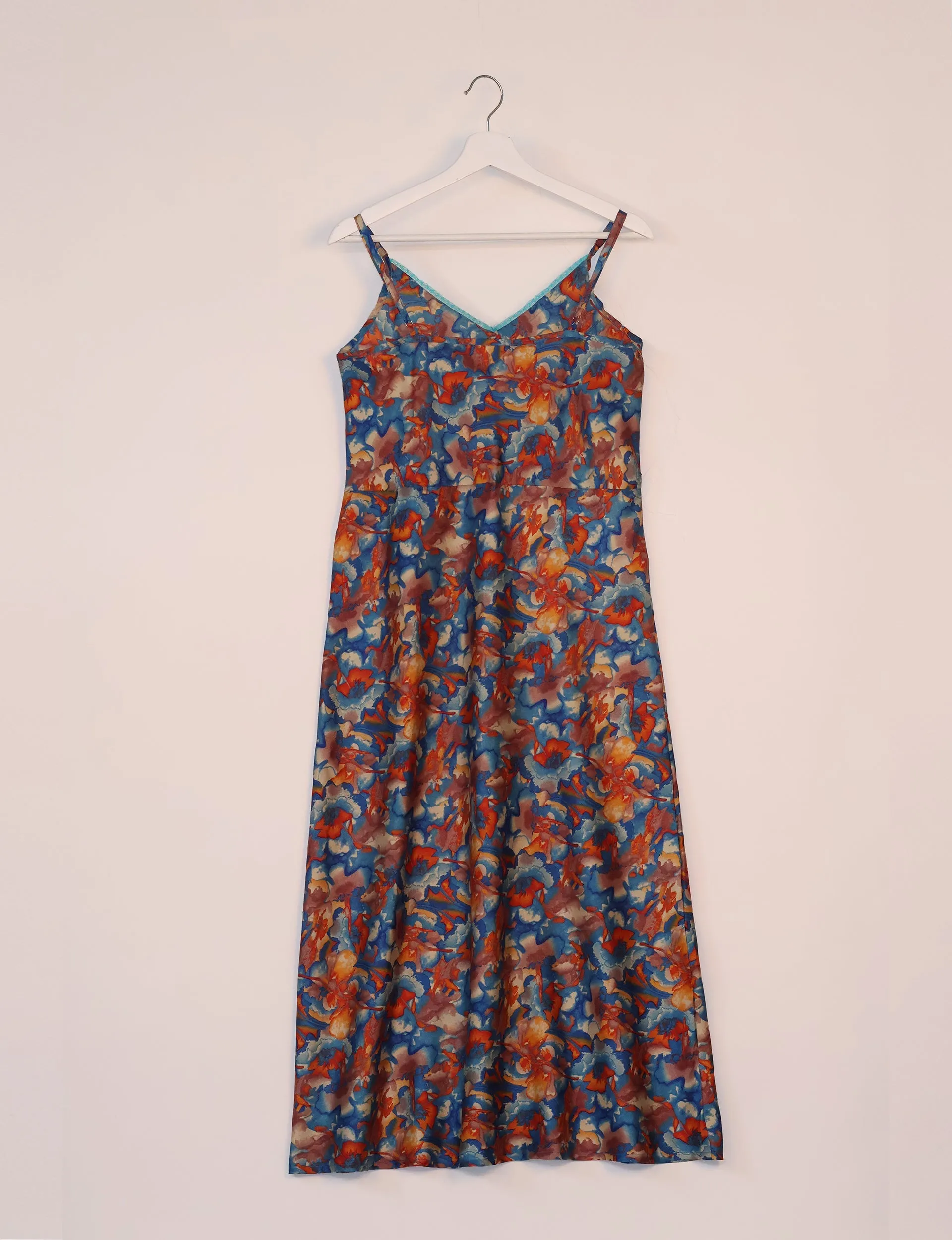 STRAP DRESS