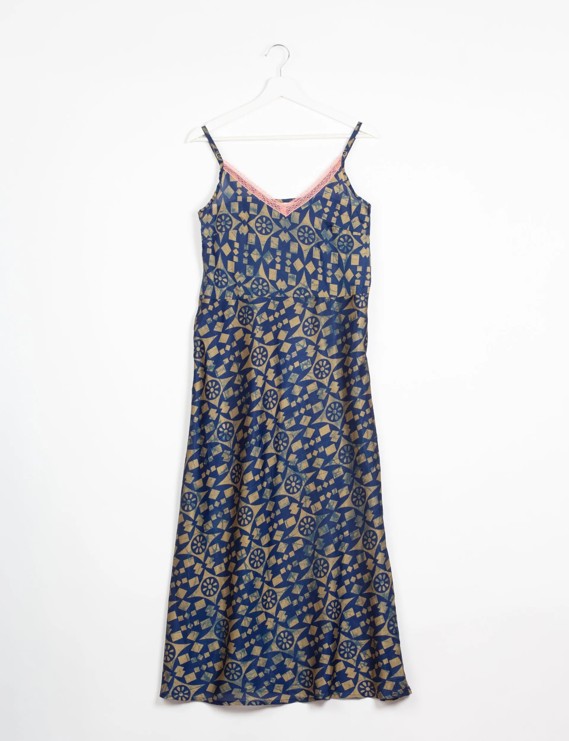 STRAP DRESS