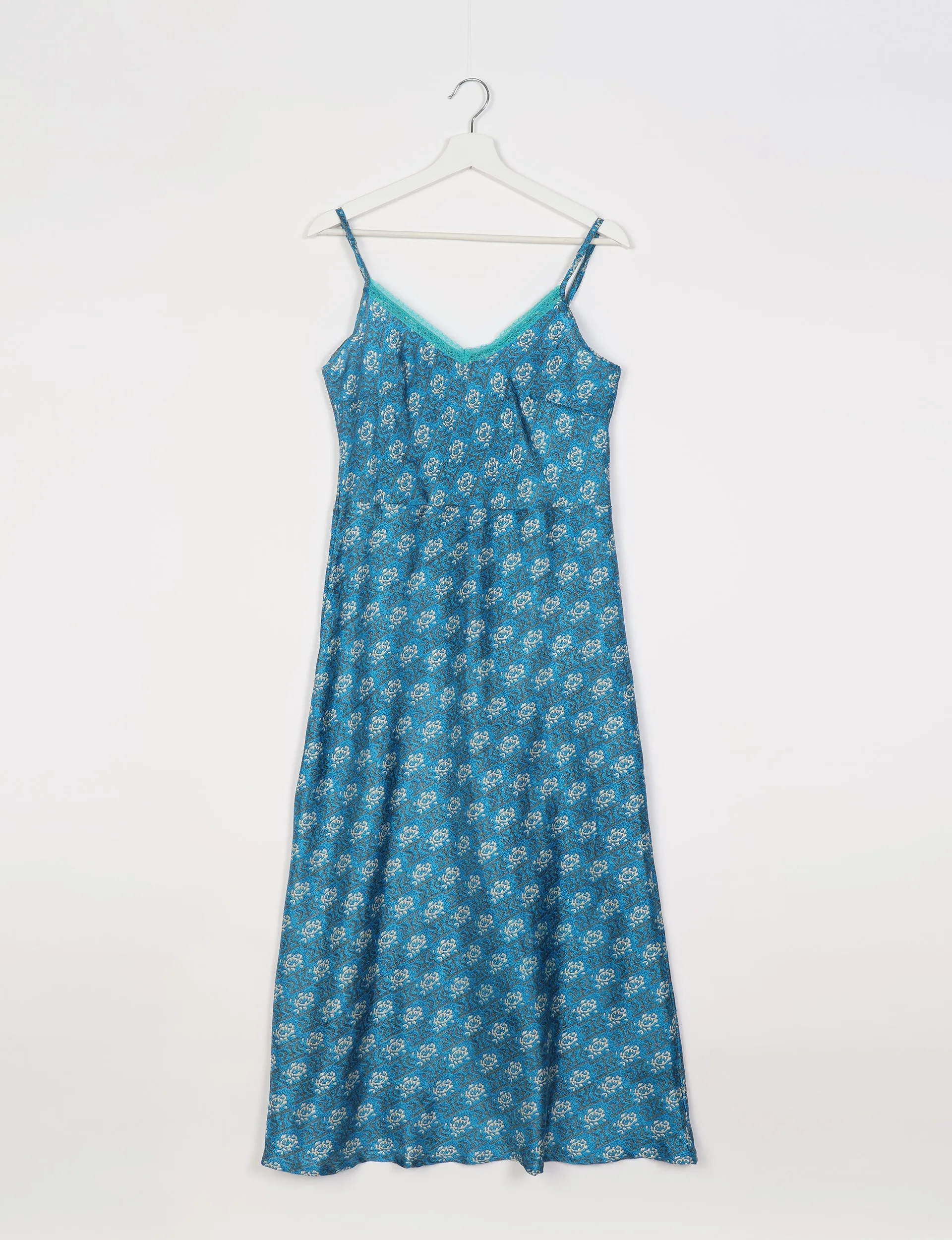 STRAP DRESS