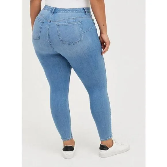 Torrid Bombshell Skinny Premium Stretch High-Rise Jean (14R)