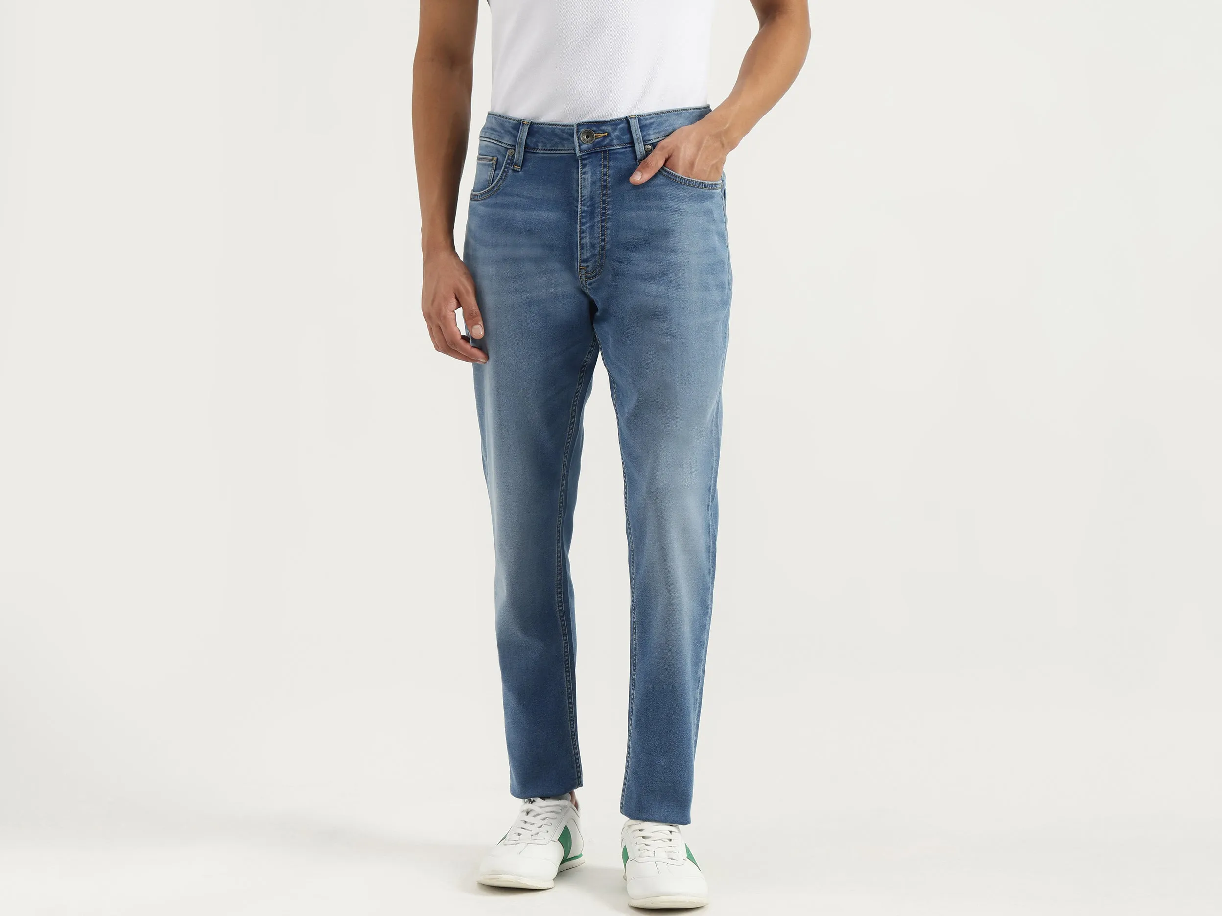 Washed Slim Jeans
