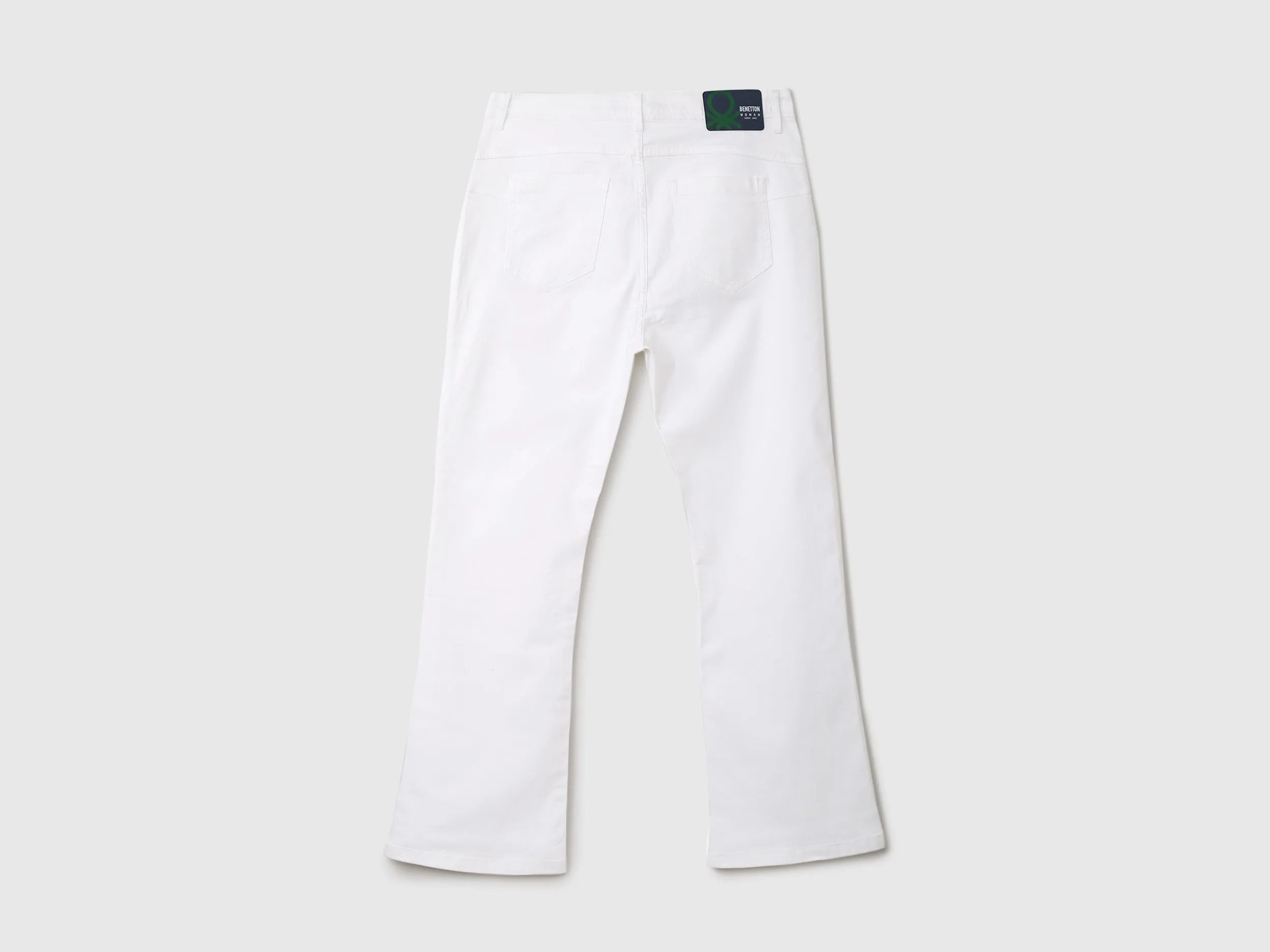 Women Solid Flared Leg Jeans